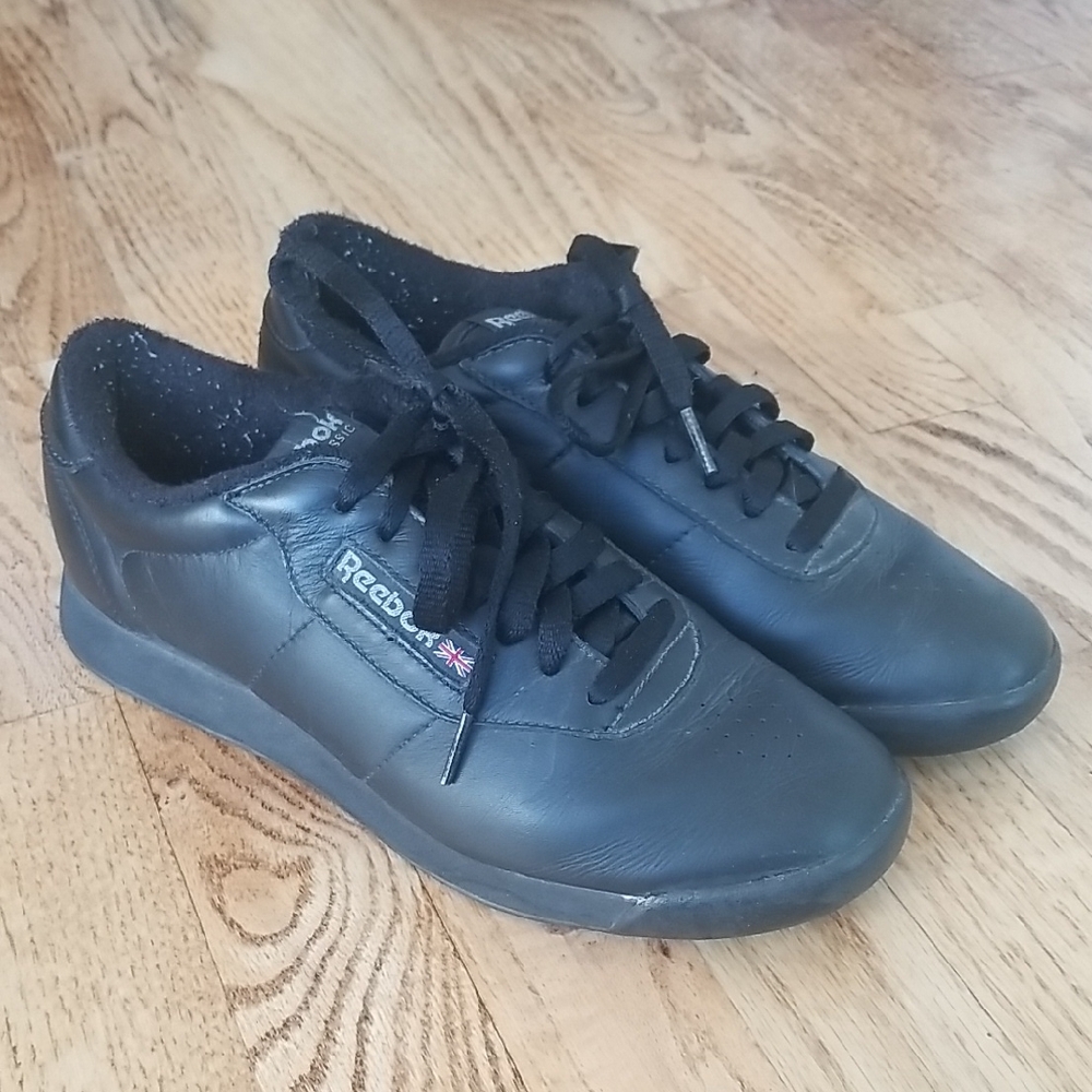 (8½) Reebok Classics Retro Streetwear Athleisure Sporty Preppy Trendy Y2K 90s